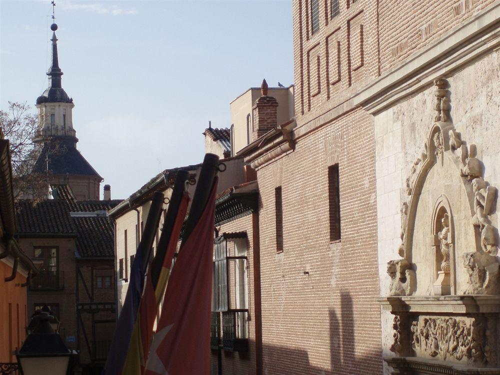 Miguel De Cervantes Alcalá de Henares Zewnętrze zdjęcie